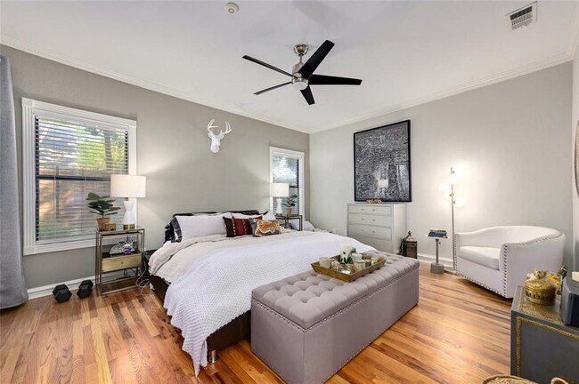 Foto del edificio - 4006 Lewis Ln
