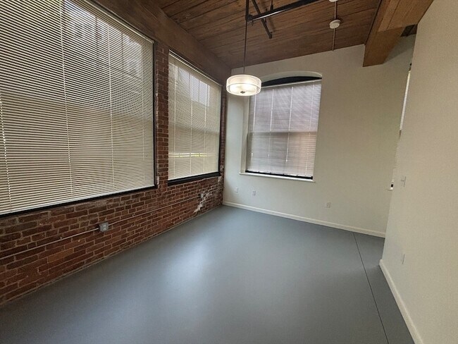 Foto del edificio - 88 Gerrish Ave