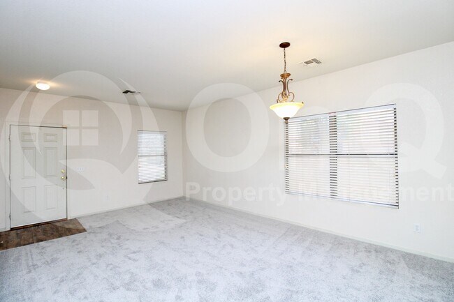 Building Photo - 3062 S Mandy