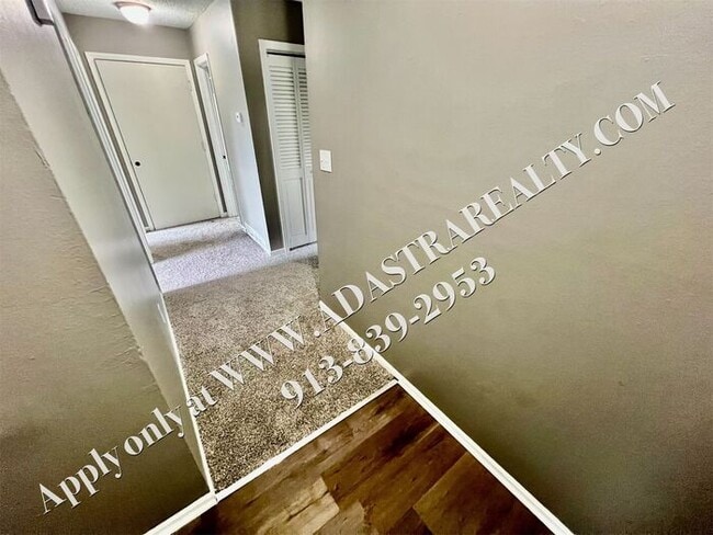Foto del edificio - Updated 3 Bedroom 1 Bathroom Apartment in ...