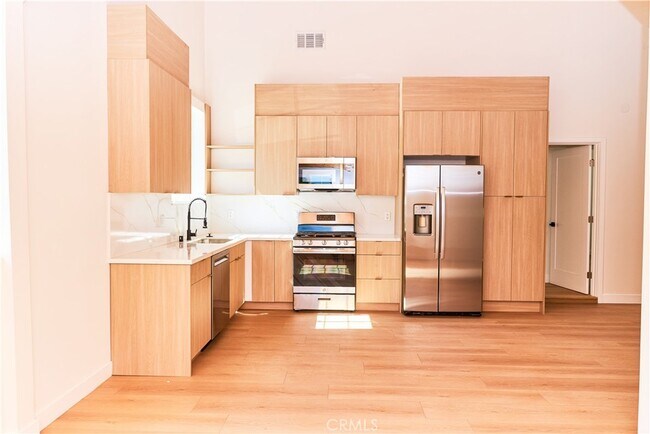 Foto del edificio - 14745 Bassett St
