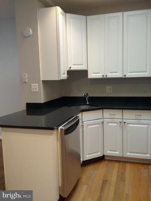 Primary Photo - 2145 California St NW