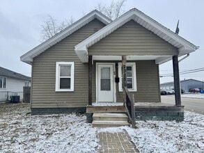 Building Photo - 2325 N Buckeye St