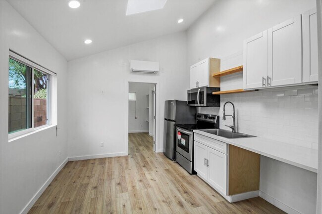 Building Photo - 24033 Welby Way