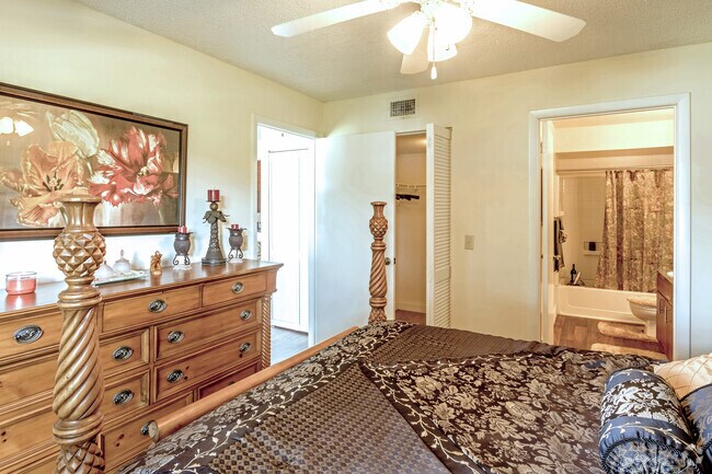 El delfín - Clipper Cove Apartments