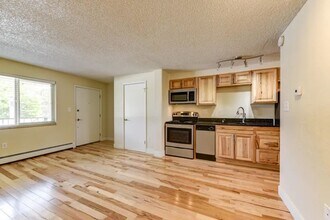 Building Photo - 263 N Grant St