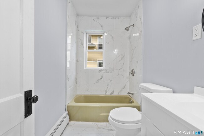 Building Photo - 37 Gridley St
