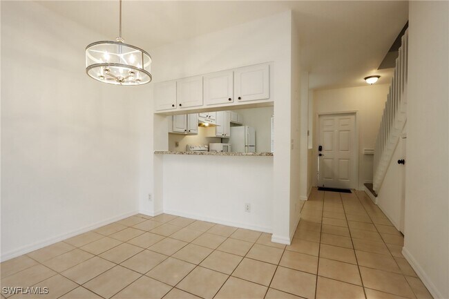 Building Photo - 10034 Poppy Hill Dr