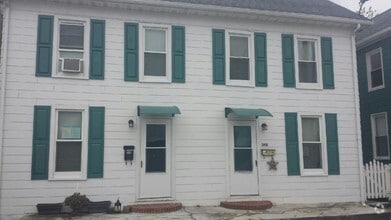 Building Photo - 348 Maple Ave