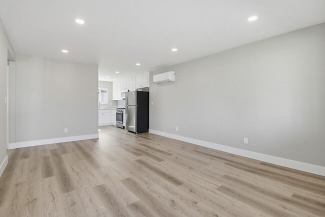 Building Photo - 54TH STREET 2985-2987 FRONT UNITS
