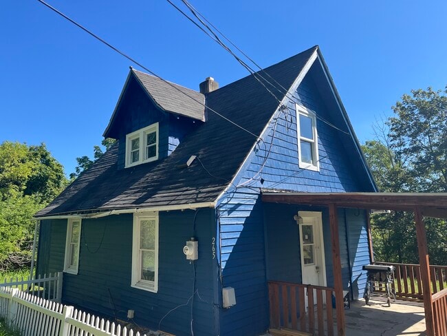 Building Photo - 265 Coddington Rd