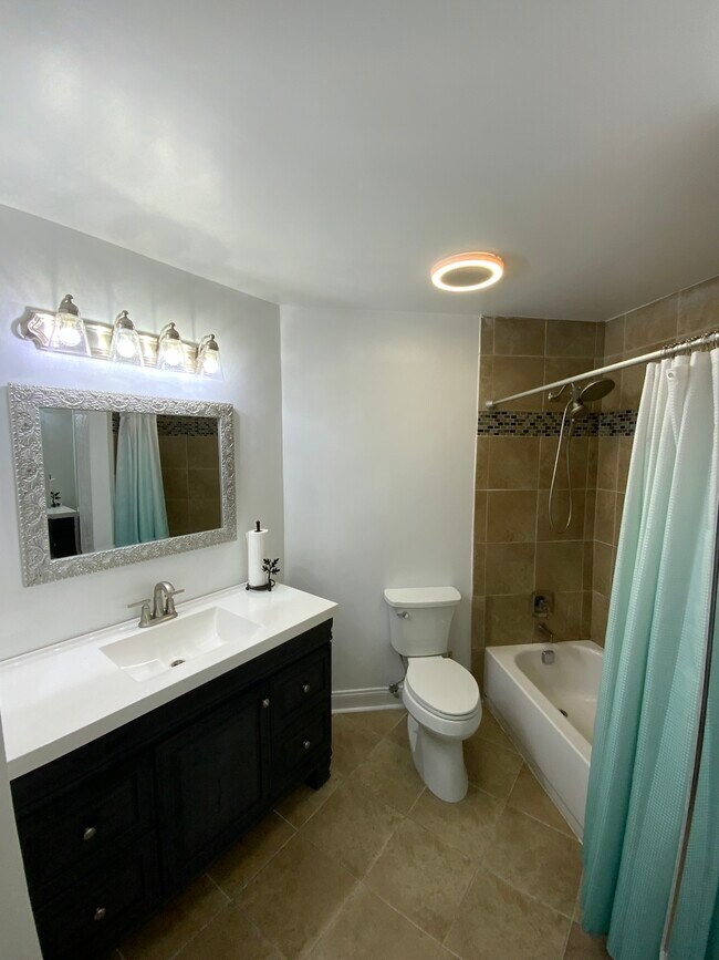 Foto del edificio - 606 Glenleaf Dr