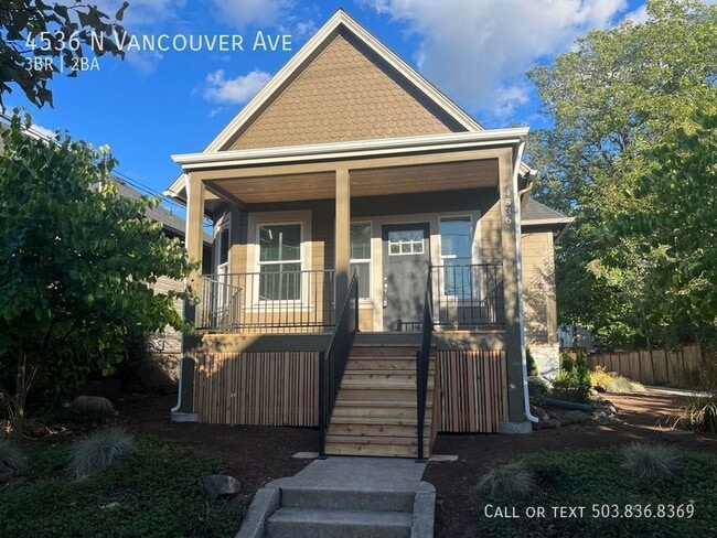 Building Photo - 4536 N Vancouver Ave
