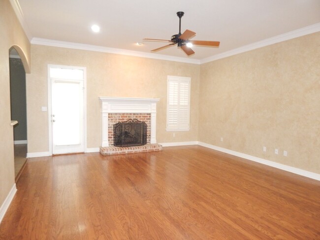 Foto del edificio - South Tyler! Stunning 4 Bedroom, 2.5 Bath ...