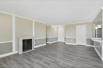 Building Photo - 12550 Lake Ave