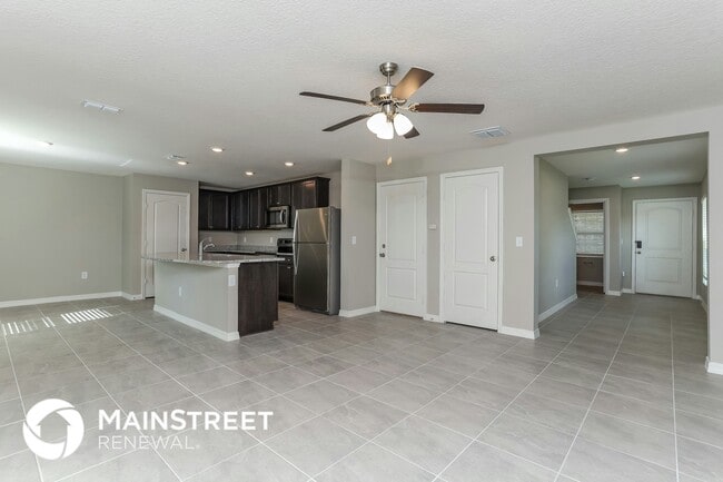 Building Photo - 360 Fern Ct