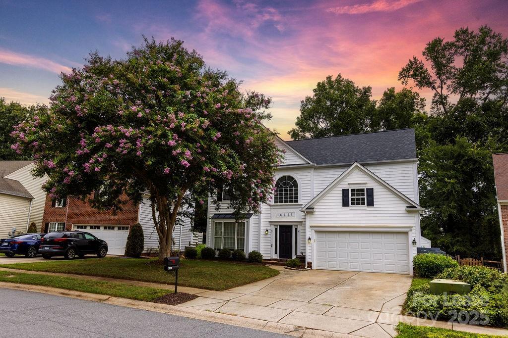 Foto principal - 6337 Elderslie Dr