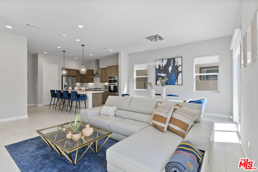 Foto principal - 551 Daniel Freeman Cir