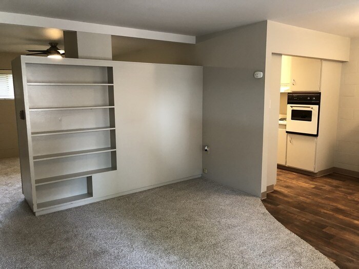 Foto principal - 828 D St