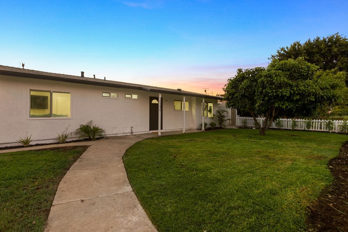 Foto del edificio - 10290 Monte Vista Ave