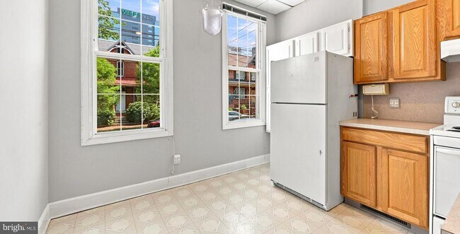 Foto del edificio - 506 W 9th St