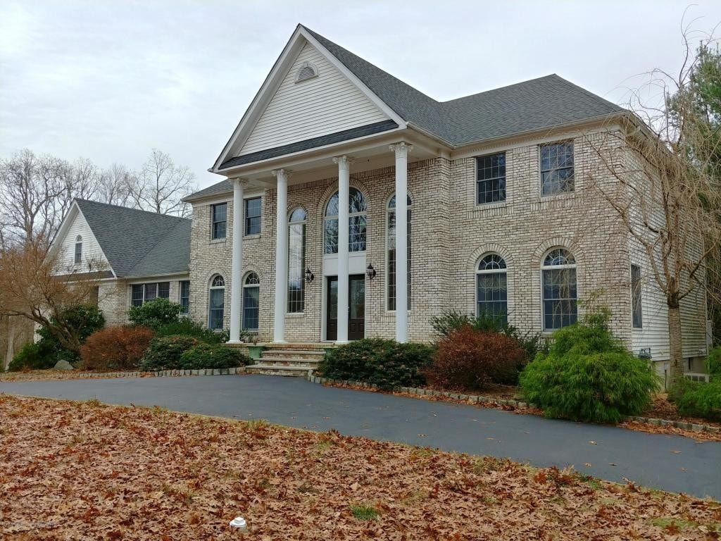 15 Lucas Ln, Millstone, NJ 08510 House Rental in Millstone, NJ