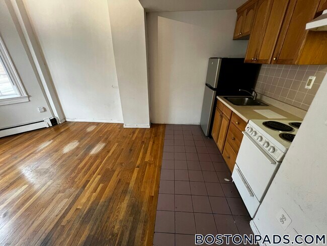 Foto del edificio - 61 S Huntington Ave