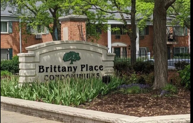 Brittany place condominiums - 2307 S Goebbert Rd