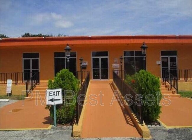 Foto del edificio - 4344 NW 9th Ave
