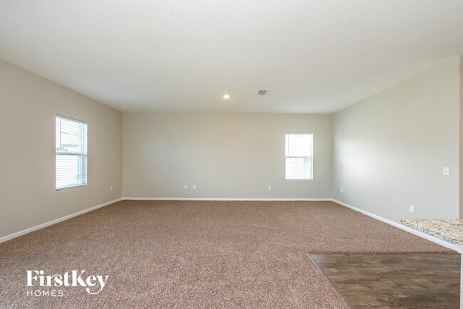 Building Photo - 5654 Alexander Springs Pl