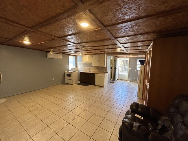 Foto del edificio - 523 E Jackson Ave