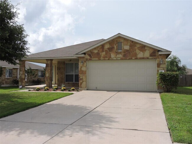 Building Photo - 912 Washburn Dr