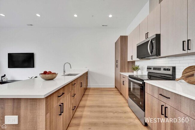 Foto del edificio - 1615 W 13th St