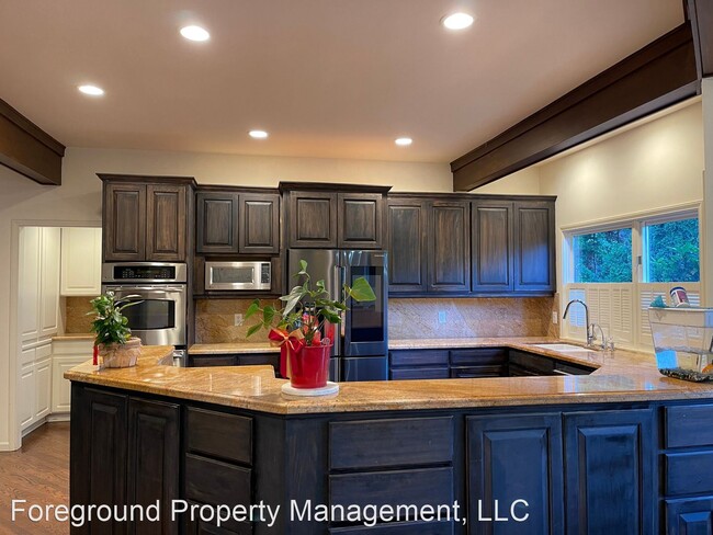Foto del edificio - 4 br, 4 bath House - 3324 78th Pl NE