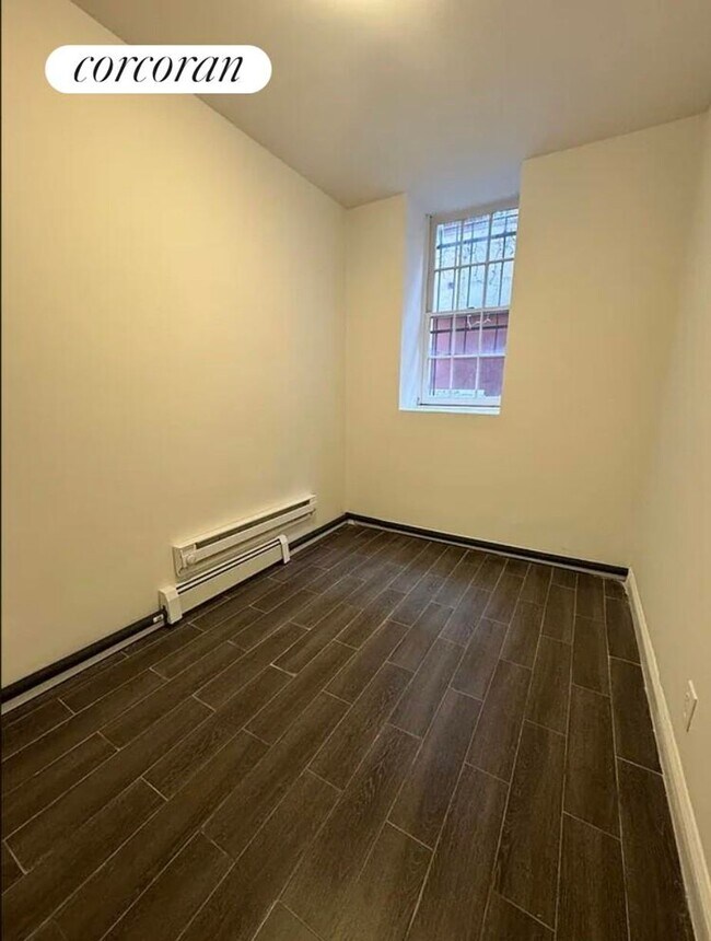 Foto del edificio - 230 E 27th St