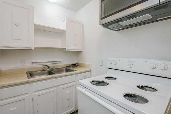 Building Photo - 209 N Mississippi St