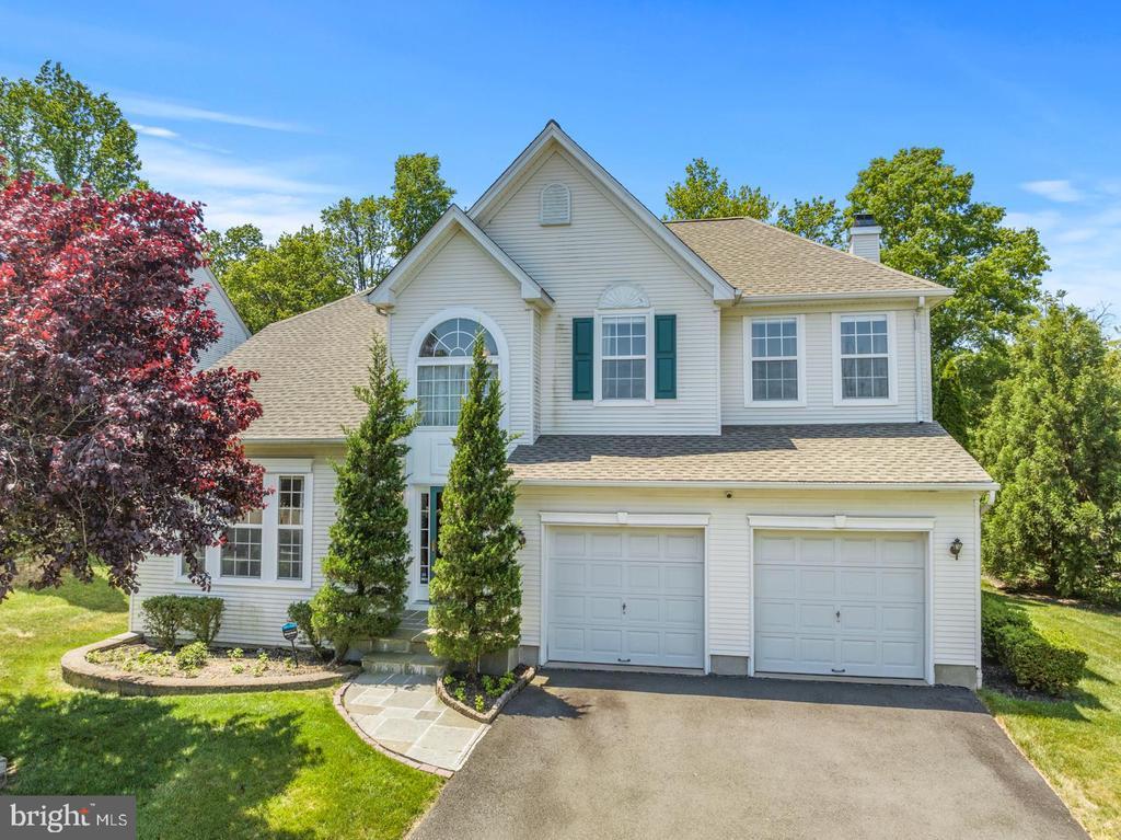 Primary Photo - 2 Kirby Cir