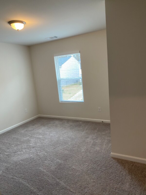 Building Photo - 128 Evonshire Blvd