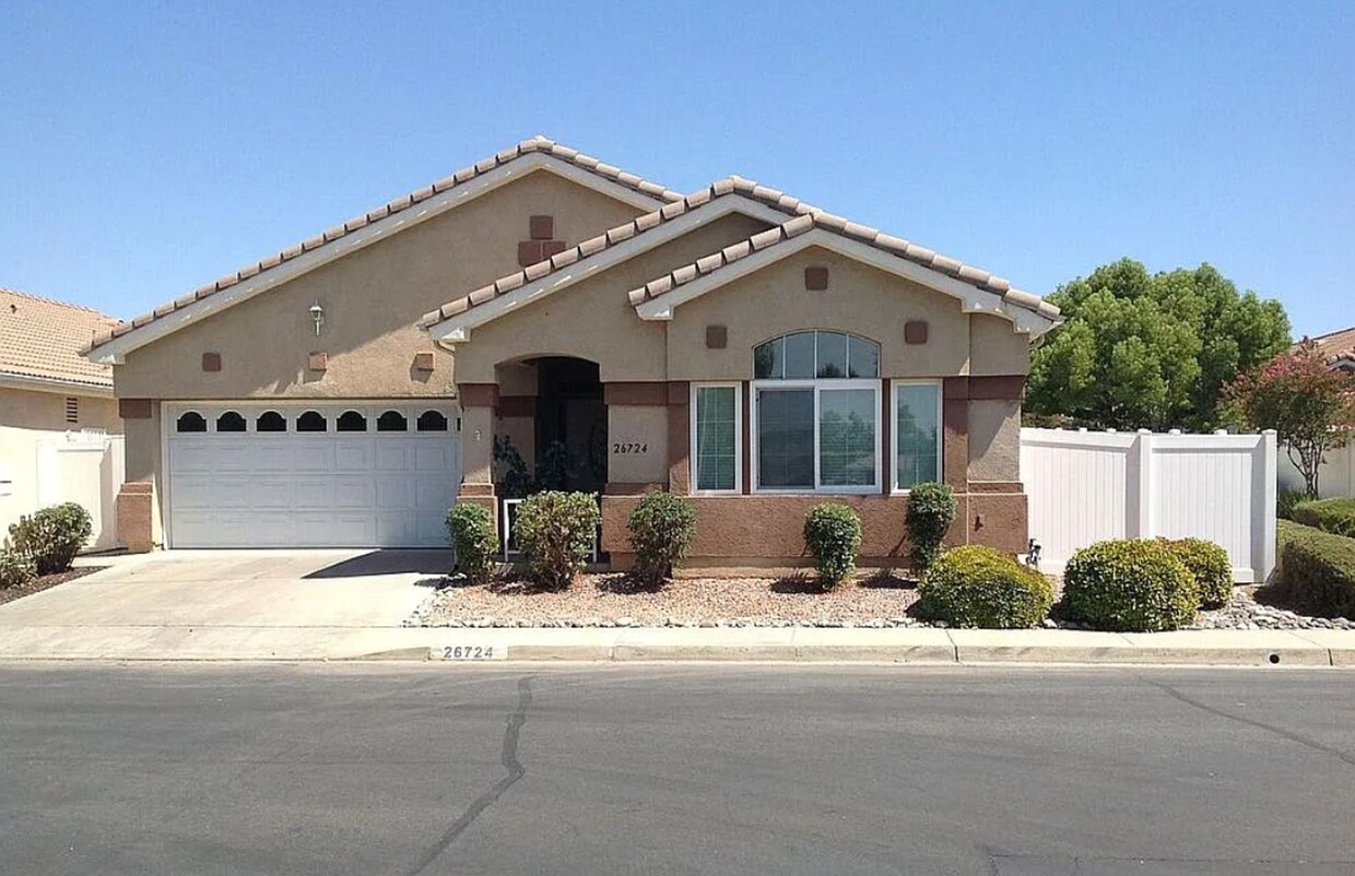 Foto principal - Menifee 55+ 3 Bedroom Single Story