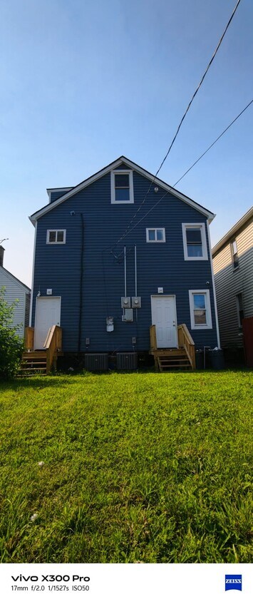 Foto del edificio - 3415 Yemans St