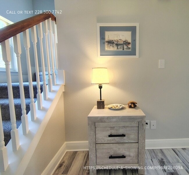 Building Photo - 229 Milray Ln