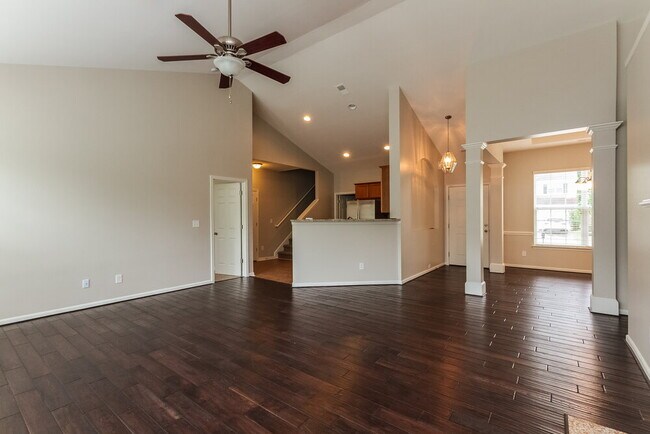 Foto del edificio - 17300 Hampton Trace Rd