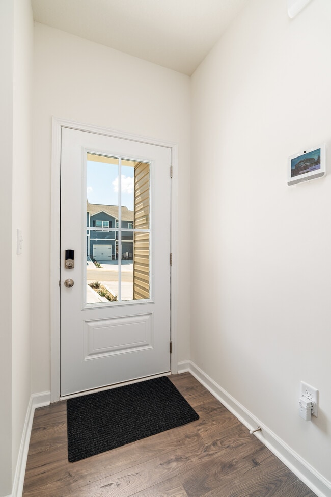 Building Photo - 3473 Tyee Xing Wy