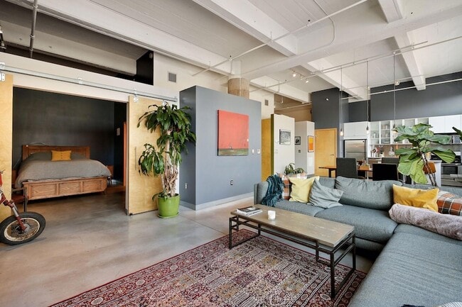 Foto del edificio - 700 N Washington Ave