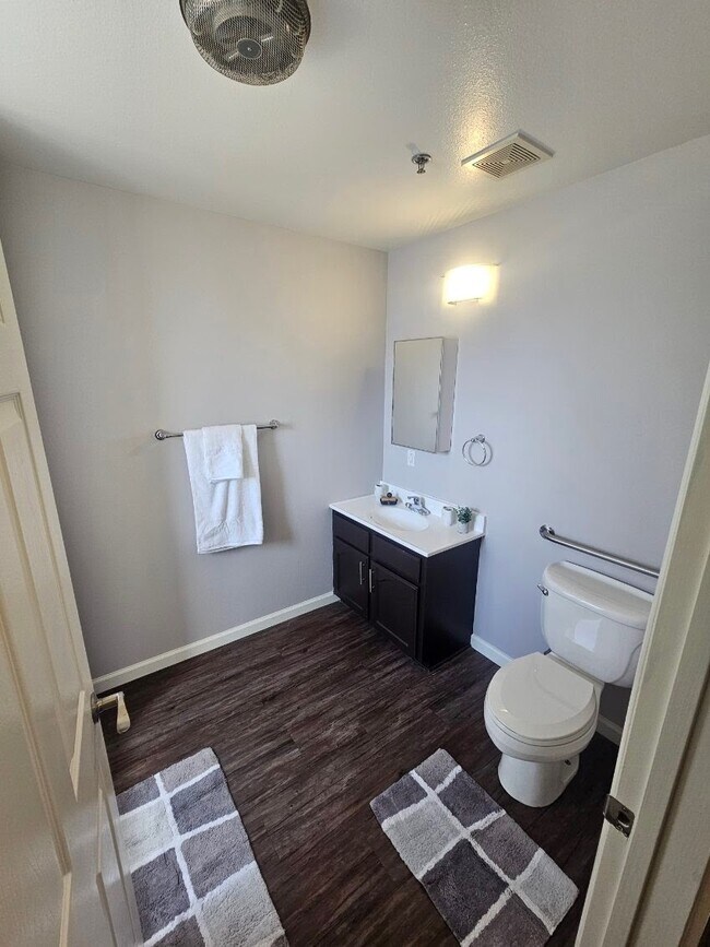 Baño - Grand at 5746