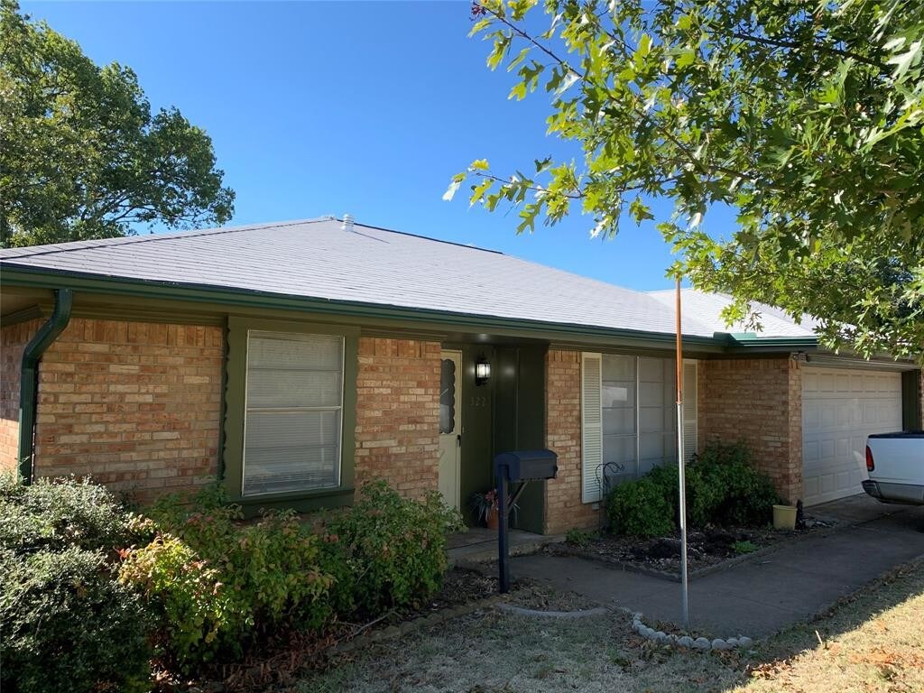 322 E Center St, Duncanville, TX 75116 House Rental in Duncanville