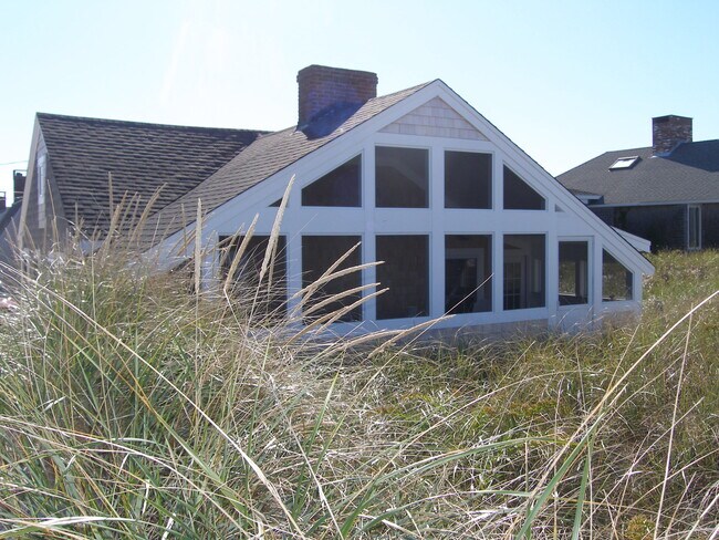 Building Photo - 145 Shore Blvd