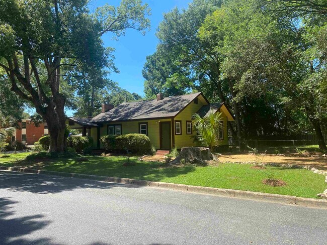 Building Photo - 1601 Jackson St