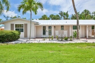 Building Photo - 211 Island Cir