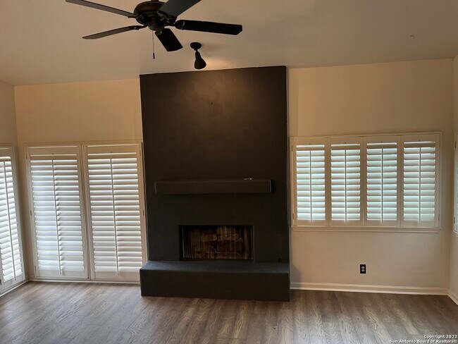 Foto del edificio - 17119 Terra Rosa